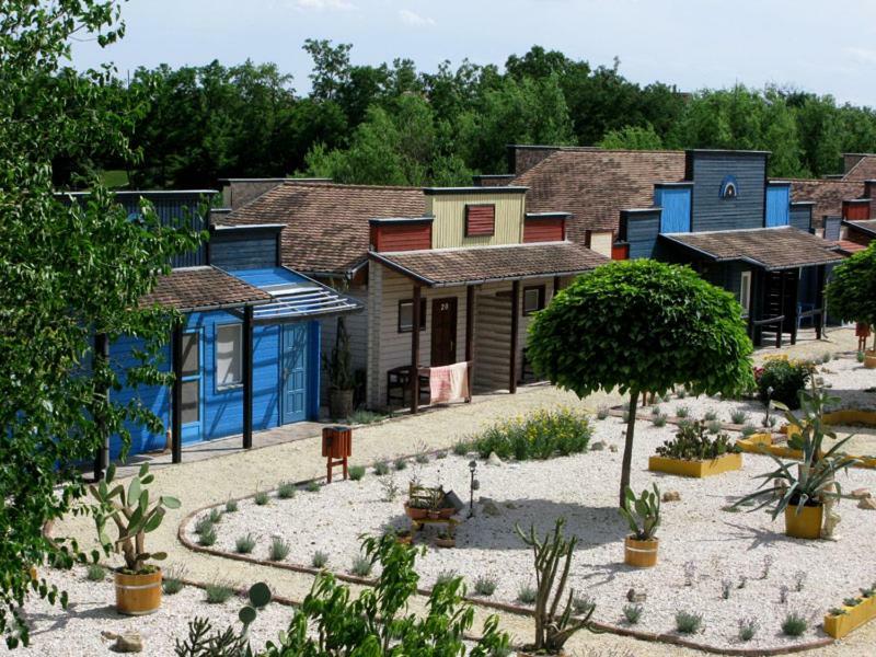 SzajolConvoy Panzio住宿加早餐旅馆 外观 照片